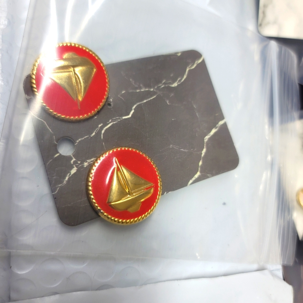 Vintage Nautical Red Sail Boat Gold Tone Clip On Earrings 1 1/8" Earrings
